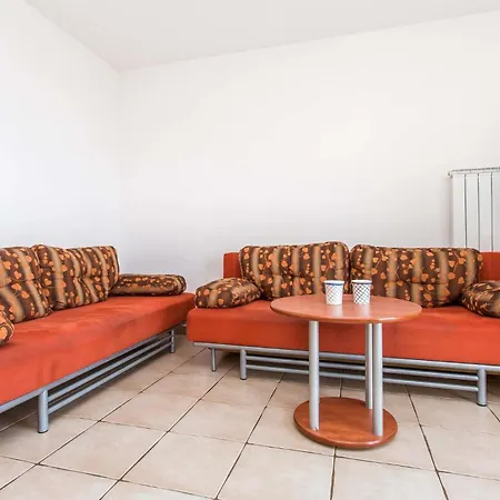 Beautiful In With Kitchen נייביצה